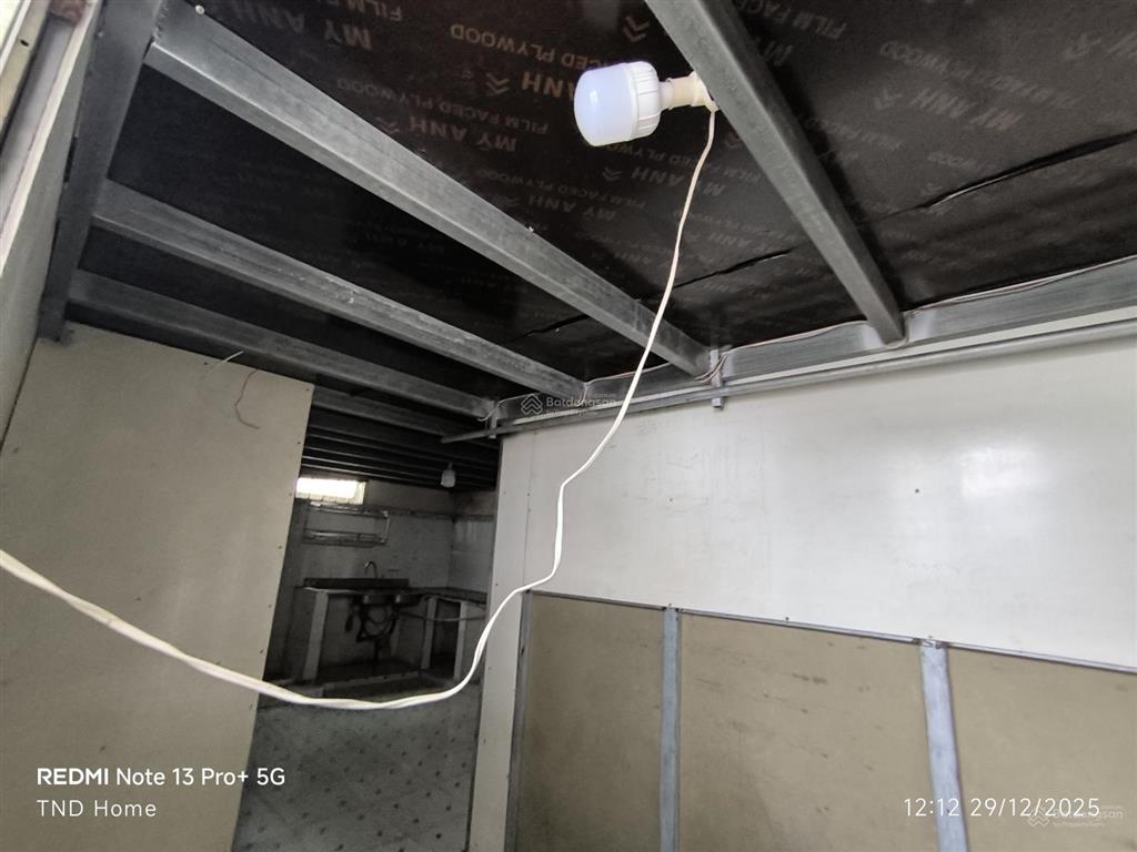 Cho thuê gấp hai mặt tiền đường vườn lài tân phú ngang 5m dài 20 m giá cho thuê 13 triệu