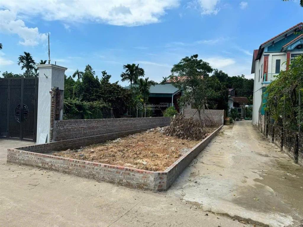 Bán mảnh siêu mẫu lôgóc phúc tiến đường to ngõ thông giá rẻ nhỉnh 3 tỷ 105m2