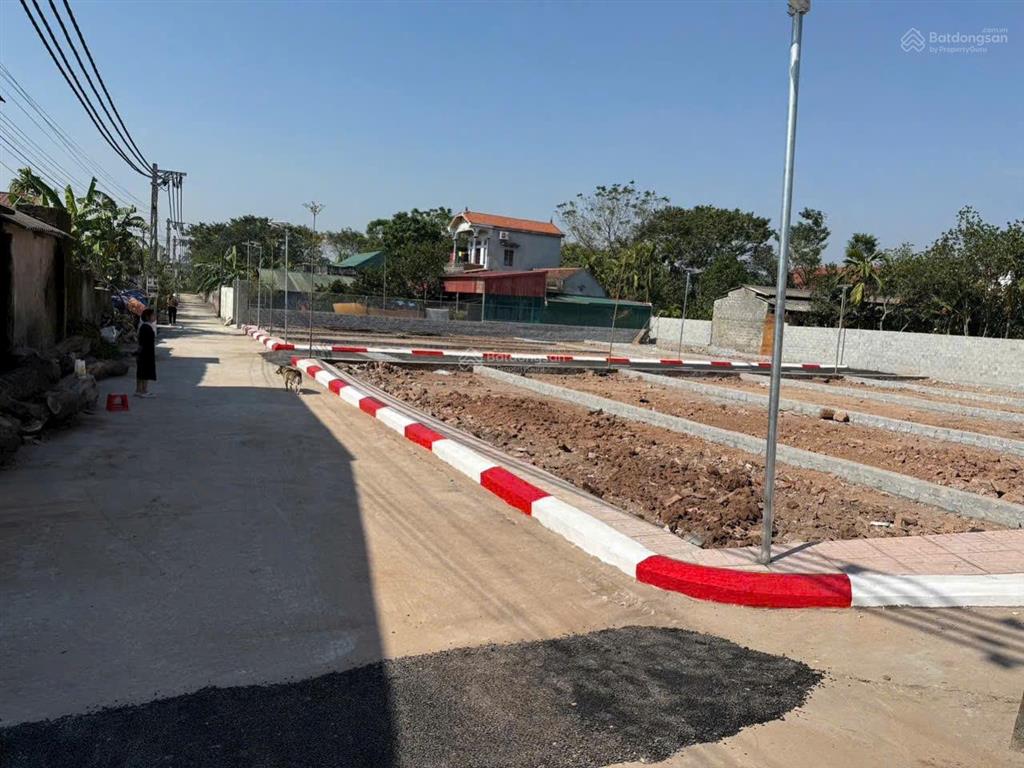 Cần bán lô đất đẹp hộ khẩu hà nội 100m2 thổ cư đường thông 2 ô tô, giá rẻ 981tr