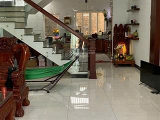 Bán nhà 1/ bưng ông thoàn q9 dt 111m ngang 6,5m giá 11 tỷ nhà 1 trệt 2 lầu shr đã hoàn thiện