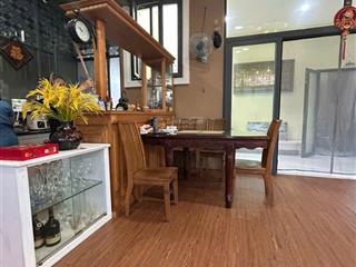 Chủ cần bán căn nhà sân vườn gần chung cư ricca phú hữu q9 dt 203m giá 8,2 tỷ shr  0906 860 ***