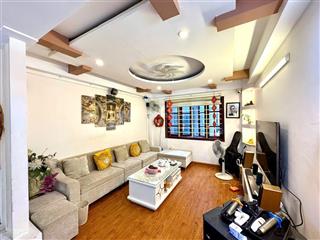 Bán nhà phố vũ trọng phụng 40m2 x 5 tầng, nhà phân lô mặt ngõ cách mặt phố chỉ 20m, giá bán 7,7 tỷ.