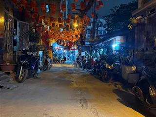 Bán đất ngõ lương sử a phố quốc tử giám quận đống đa 28m2, hai mặt ngõ mặt tiền rộng giá 5,5 tỷ.