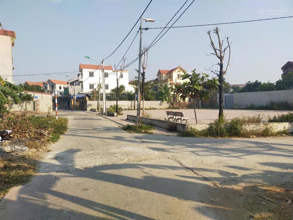 Đất phố sủi, ngõ thông, 2 ô tô tránh  khu vực trung tâm, kinh doanh 60m2 đầu tư cực tốt. chỉ 4,5tỷ