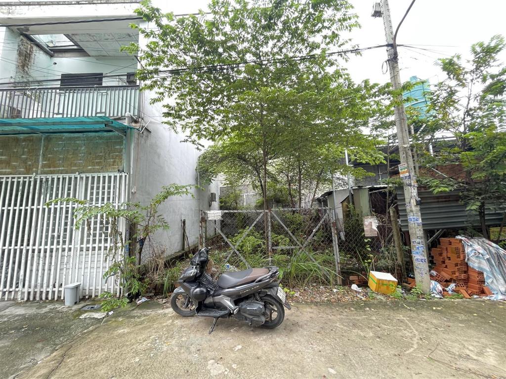 Đất đẹp nở hậu 8,5m (5,6 x 13 nở hậu) 1/ thạnh xuân 52 hẻm 8m tiện ích đầy đủ