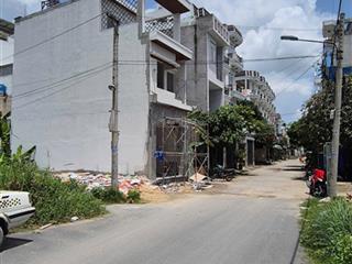 Đất 1/ thạnh xuân 22  ngay khu nhà phố  đối diện trường quốc tế bambo  hẻm 8m thông