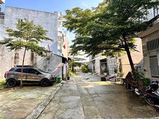 Đất 1/ sông thạnh lộc 37  khu dân cư nhà lầu. gần sông thoáng mát. có 2 lô