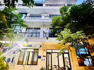 Nhà phố thạnh lộc 26  quận 12  giáp gò vấp. ( 1 trệt 3 lầu ) hẻm 8m + vủa hè cây xanh