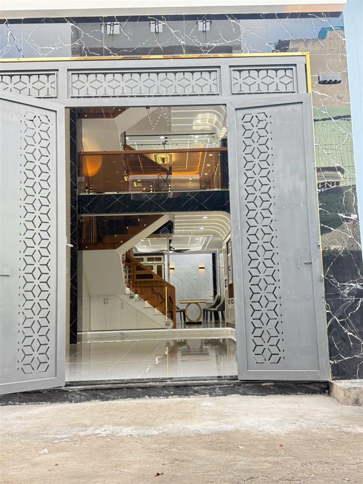 Nhà phố hiện đại giáp gò vấp  ngay cầu vượt ngã 4 ga  1 trệt 1 lửng 3 lầu