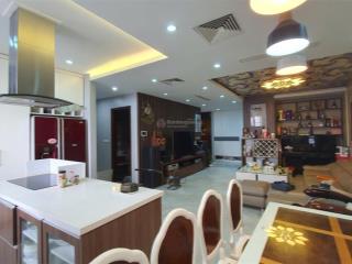 Bán gấp căn chung cư lô góc 174m2, 4 ngủ, 4 ban công, full nội thất, trung tâm thanh xuân, 8.8 tỷ