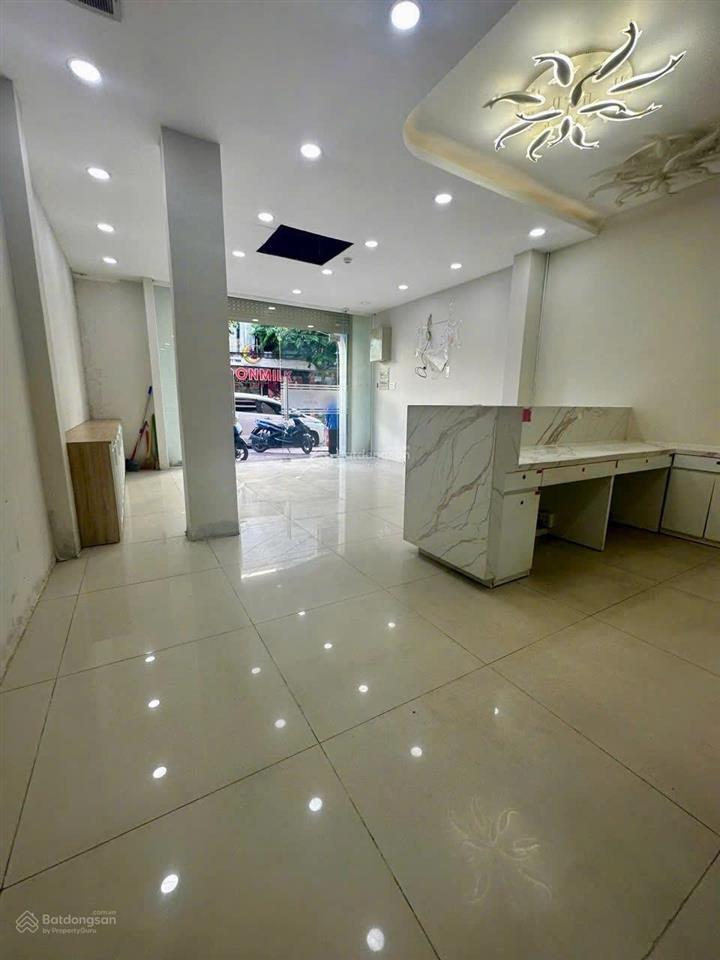 Cho thuê nhà 6 tầng mặt tiền nguyễn thiện thuật  nha trang(ngay khu phố đi bộ)