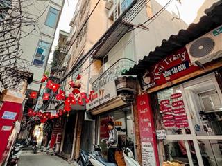 Phố tôn thất tùng mặt ngõ thông kinh doanh. đối diện bv đại học y hn
dt 45m2 xây 5 tầng giá 12.85 t