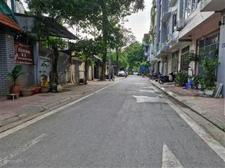 Bán đất tư đình, cổ linh, long biên, 197m2, giá 37.5 tỷ, ô tô tránh vỉa hè, 2 thoáng, nhà vườn xinh