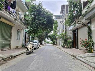 Bán đất bát khối, cự khối, long biên, 53m2, mt 6.7m, giá 8.3 tỷ, gần ô tô tránh, đường rộng đẹp