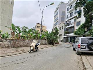 Bán đất đg cự khối, hoa động, 105m2, mt 5m, giá 21 tỷ, phân lô, ô tô tránh vỉa hè, cảnh đẹp mê ly