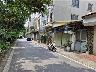 Bán đất vũ đình tụng, thạch bàn, long biên, 90m2, giá 17.8 tỷ, phân lô, ô tô tránh vỉa hè, view đẹp