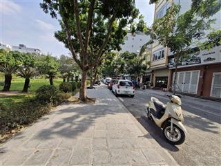 Bán đất phố trạm cổ linh, long biên, 110m2, giá 42 tỷ, phân lô ô tô tránh vỉa hè view công viên