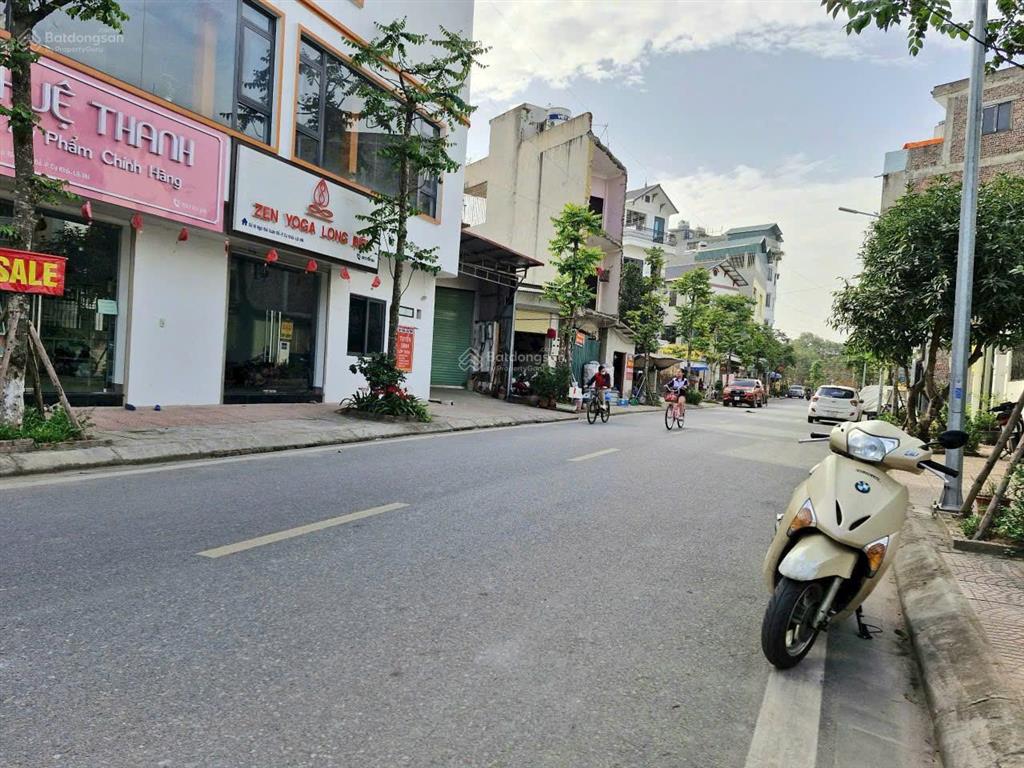 Bán đất hoa động, cự khối, 525m2, mt 25m, giá 59.5 tỷ, view đẹp thoáng, nhiều phương án kinh doanh