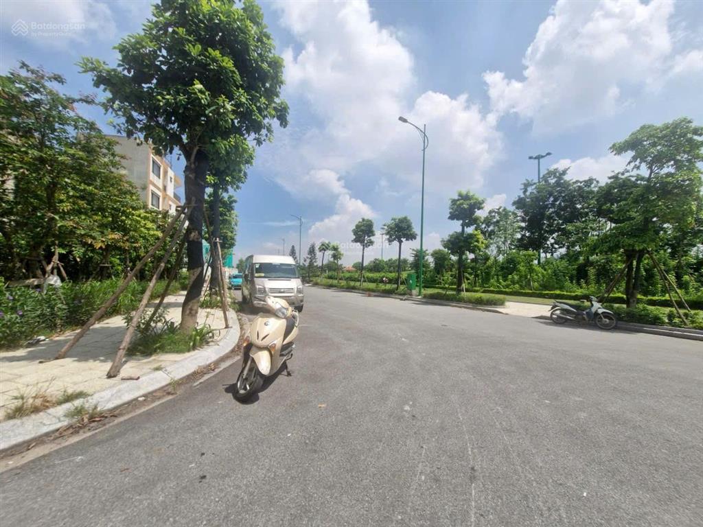 Bán đất tư đình, cổ linh, long biên, 161m2, mt 6m, 45.8 tỷ, phân lô, ô tô tránh, vỉa hè, siêu đẹp