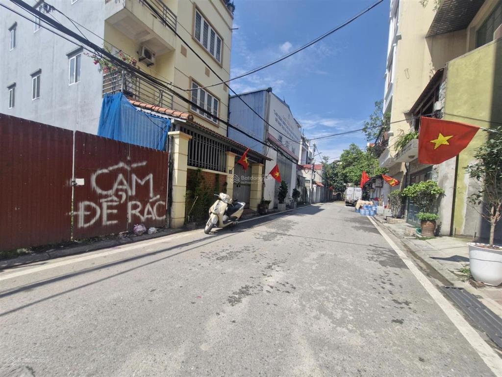 Bán đất phố tư đình, cổ linh, long biên, 250m2, mt 8.6m, giá 51.5 tỷ, biệt phủ trong phố đắc địa