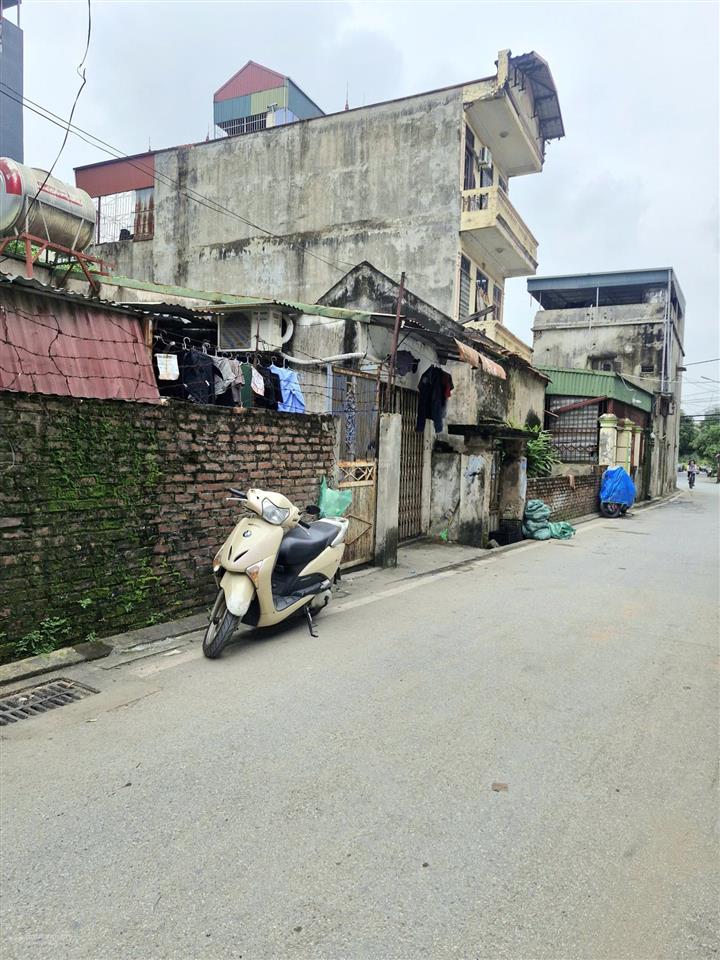 Bán đất bát khối, trần đăng khoa, 110m2, mt 6m, giá 25.9 tỷ, ô tô thông gần trường gần công viên