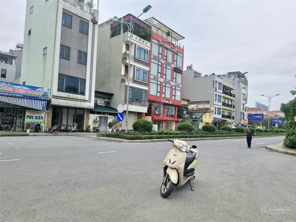 Bán đất đàm quang trung, long biên, 105m2, mt 5.1m, giá 23.5 tỷ, phân lô ô tô tránh vỉa hè 2 thoáng