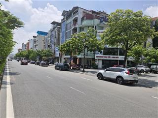 Bán đất mặt phố cổ linh, long biên, 82m2, mt 4.3m, giá 45.1 tỷ, vỉa hè rộng, kinh doanh đắc địa