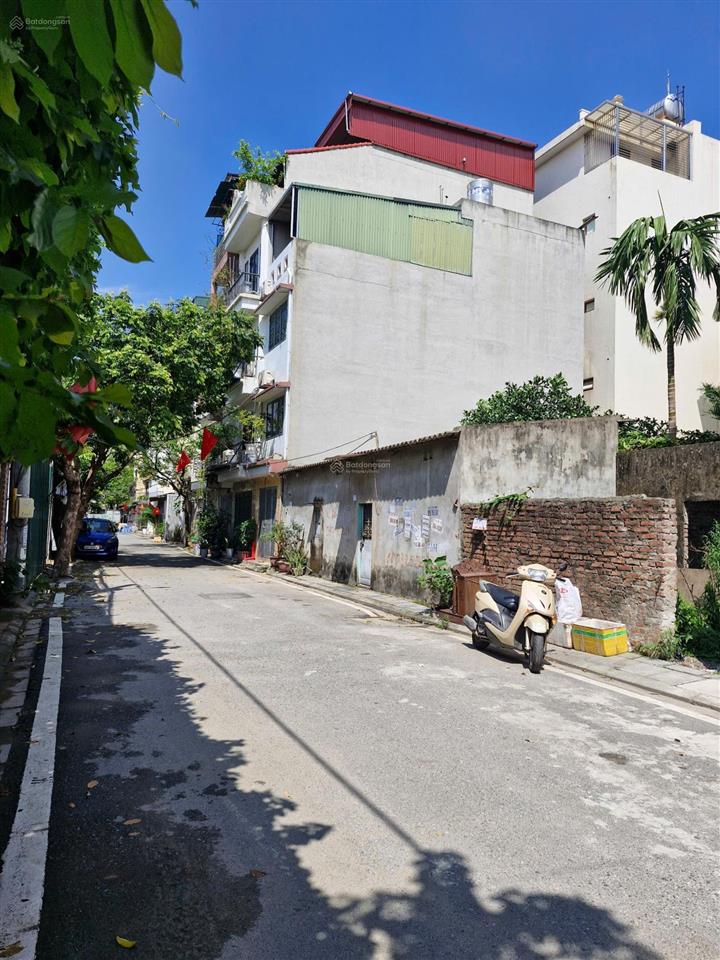 Bán đất tư đình, cổ linh, long biên, 78m2, mt 6.2m, giá 23.5 tỷ, phân lô ô tô tránh, kinh doanh tốt