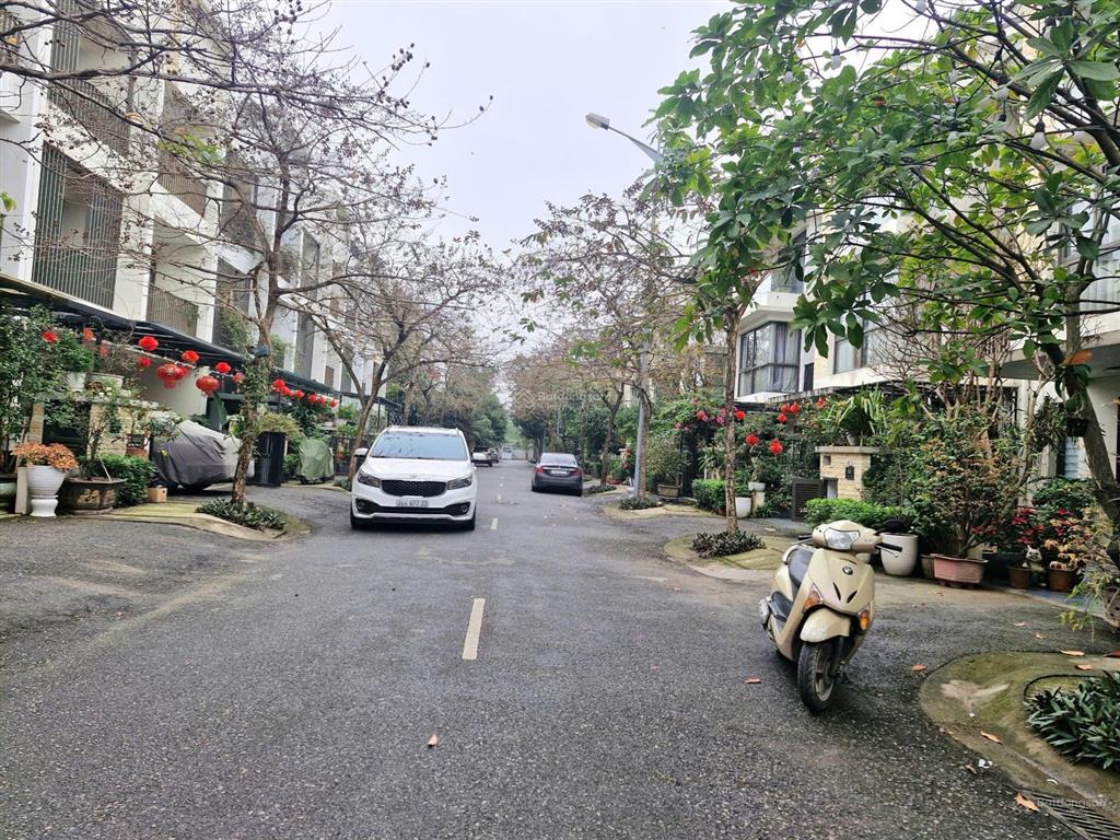 Bán liền kề vũ đình tụng, thạch bàn, 207m2, giá 43.5 tỷ, căn góc siêu đẹp, đẳng cấp xanh văn minh