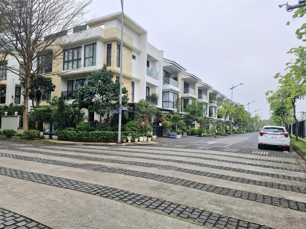 Bán liền kề vũ đình tụng, thạch bàn, 207m2, giá 43.5 tỷ, căn góc siêu đẹp, đẳng cấp xanh văn minh