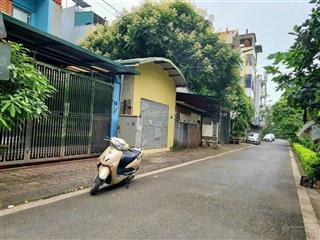 Bán đất vũ đình tụng, thạch bàn, 90m2, mt 5.3m, giá 20.5 tỷ, phân lô ô tô tránh, vỉa hè hạ tầng đẹp