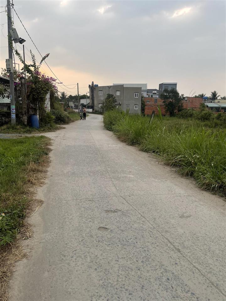 Cần bán nhanh lô đất thổ cư 5x27 , 136m , cách an sương 30p sát bên ngả 3 mỹ hạnh