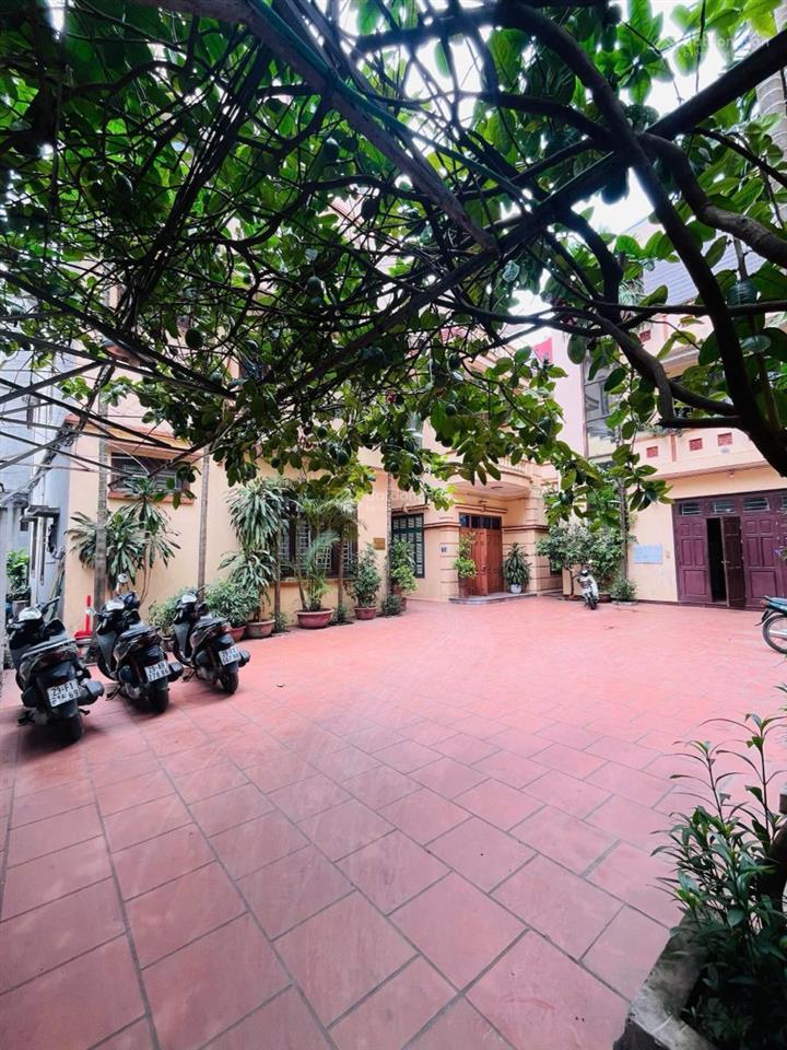 Lô góc 2 thoáng  ngõ rộng gần 3m  gần phố  ngõ thoáng yên tĩnh ở sướng