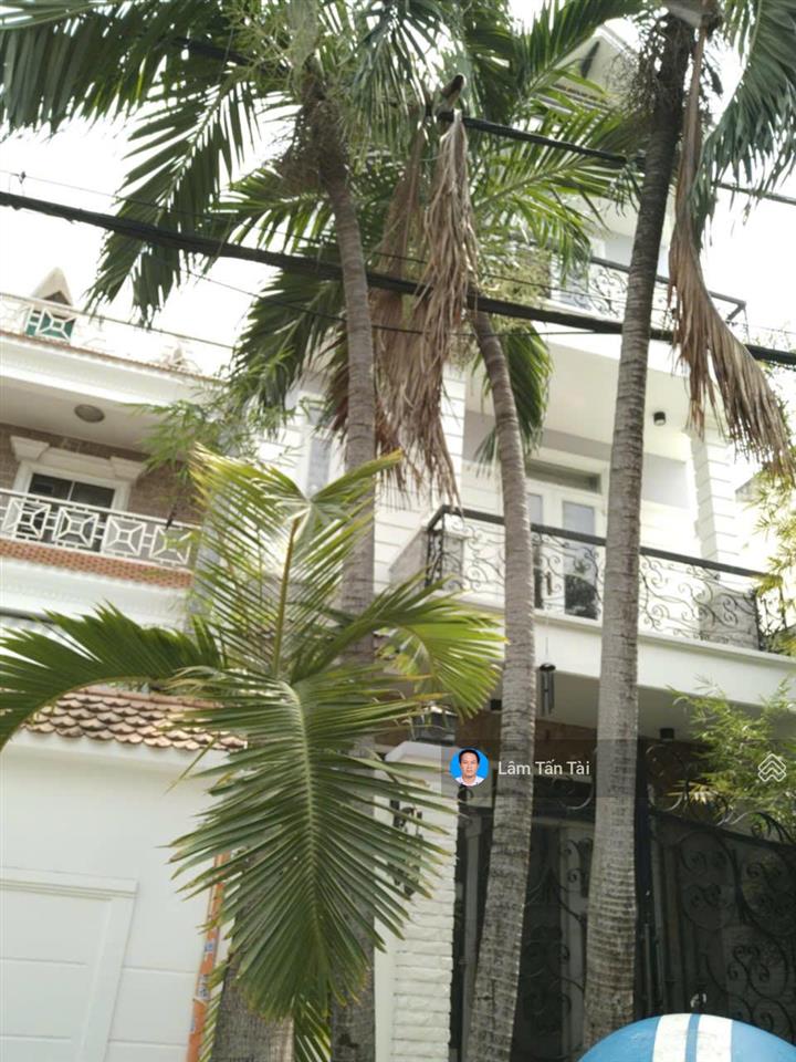 Giảm thêm 1.3 tỷ, bán nhà đẹp, 4 tầng, 5x20m, mặt tiền d16, tân phú