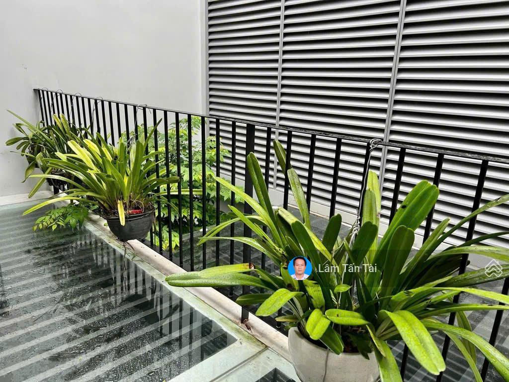 25.5 còn 18.5 tỷ, bán nhà mặt tiền, 8.3x19.2m, nở hậu, 4 tầng, nguyễn hữu tiến, tân phú