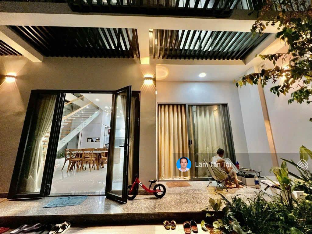 25.5 còn 18.5 tỷ, bán nhà mặt tiền, 8.3x19.2m, nở hậu, 4 tầng, nguyễn hữu tiến, tân phú