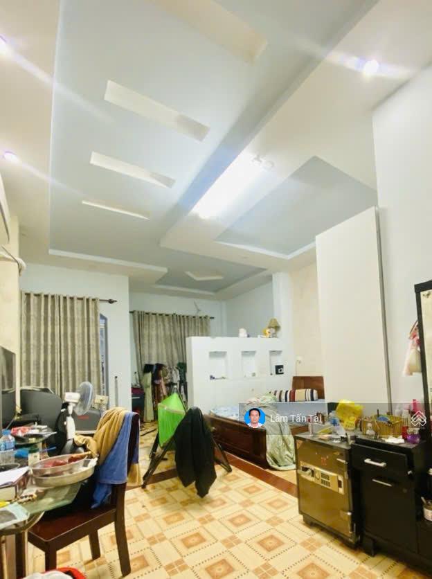 12 tỷ giảm còn 10,8 tỷ, 5x19m, vỉa hè rộng, bán nhà bình long, tân phú, 3 tầng, tải thông