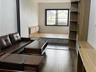 Cho thuê nhà ngõ phố trần cung dt 55m x 6 tầng, thang máy, ô tô đỗ cửa