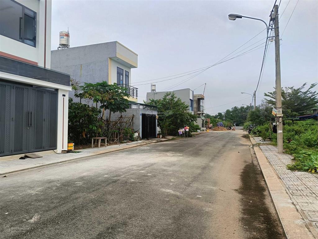 Bán gấp đất 56m2 (6,2x9) full thổ cư, xd tự do, da blue diamond riverside, p long phước, q9 cũ, hcm