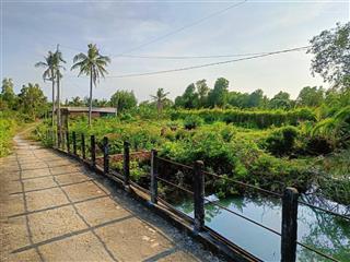 Bán 2.142m2 có 200 thổ cư, giáp rạch mát mẻ mt đường số 1, p long phước, q9, cách vinhomes 800m