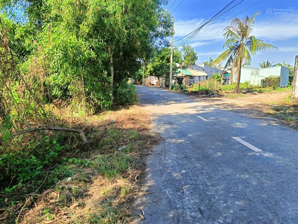 Bán 2.142m2 có 200 thổ cư, giáp rạch mát mẻ mt đường số 1, p long phước, q9, cách vinhomes 800m