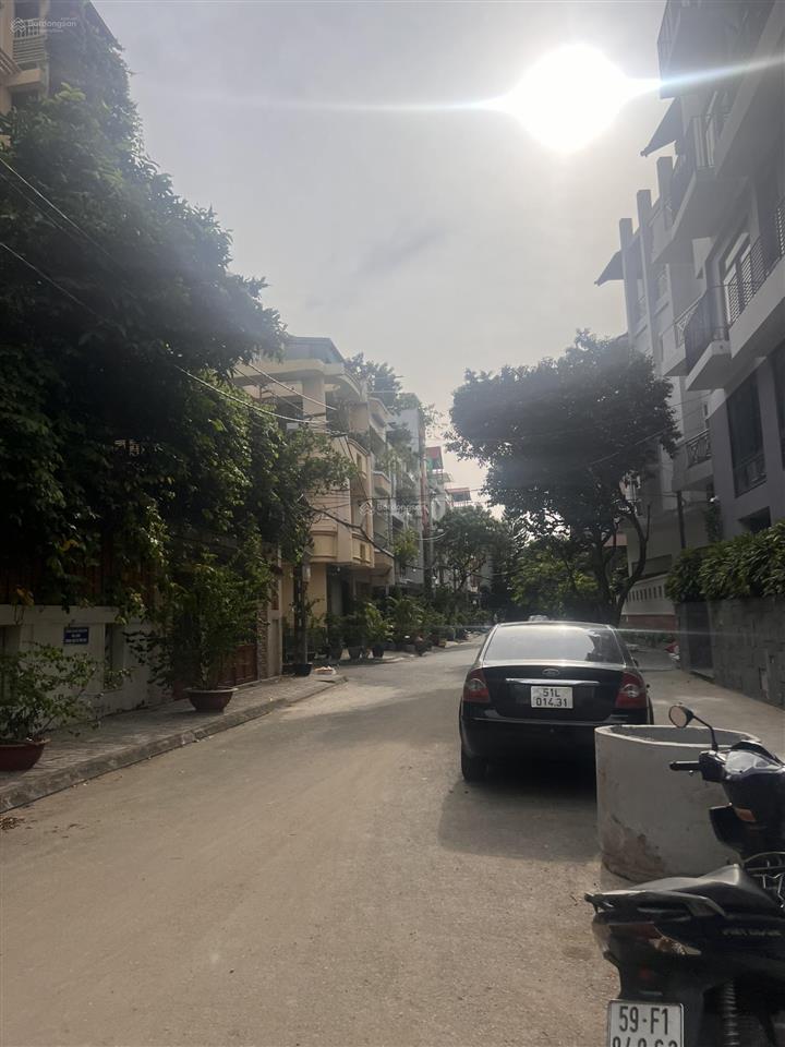 Bán biệt thự khu 149 bành văn trân p7 qtb, 10,5x33m (325m2) hầm 4 tầng có hồ bơi, nội thất 67 tỷ tl