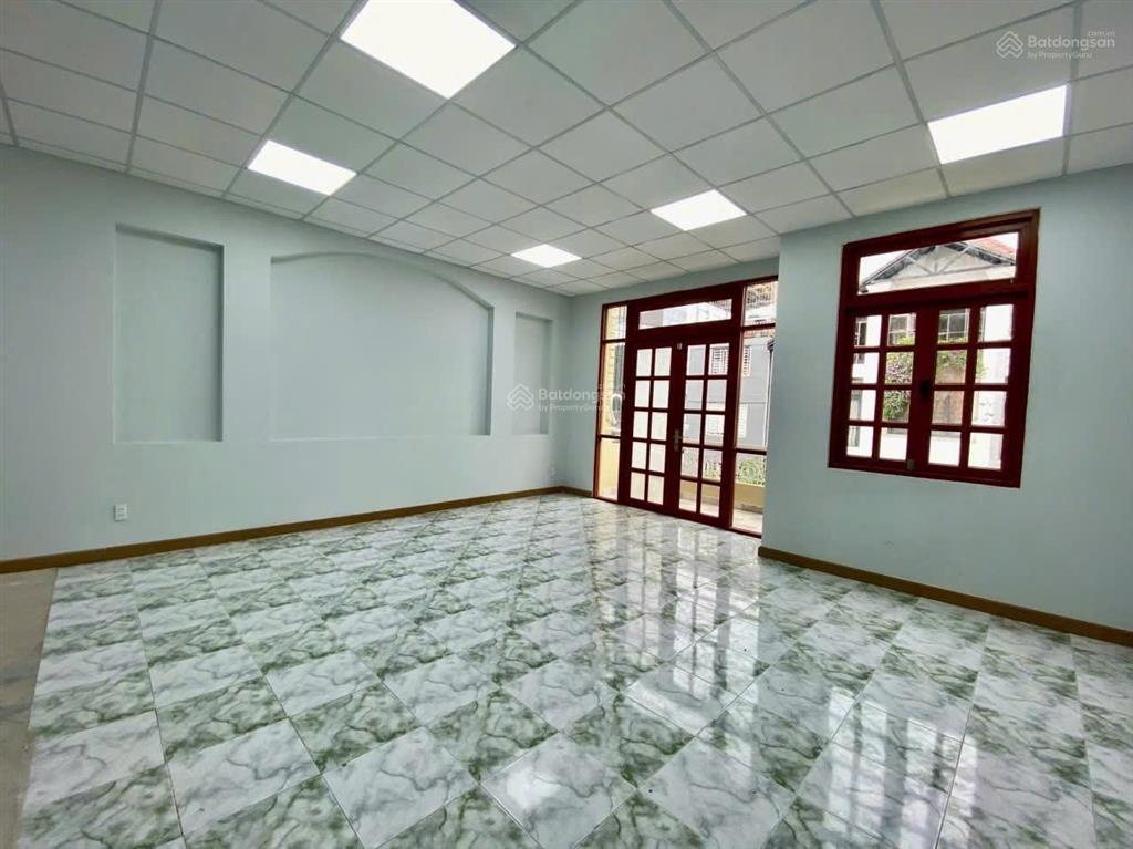 Bán nhà hẻm xe hơi 8m tô hiến thành p12 q10 6.35x22m, 1 hầm, 3 lầu st, giá 29,5 tỷ bớt lộc