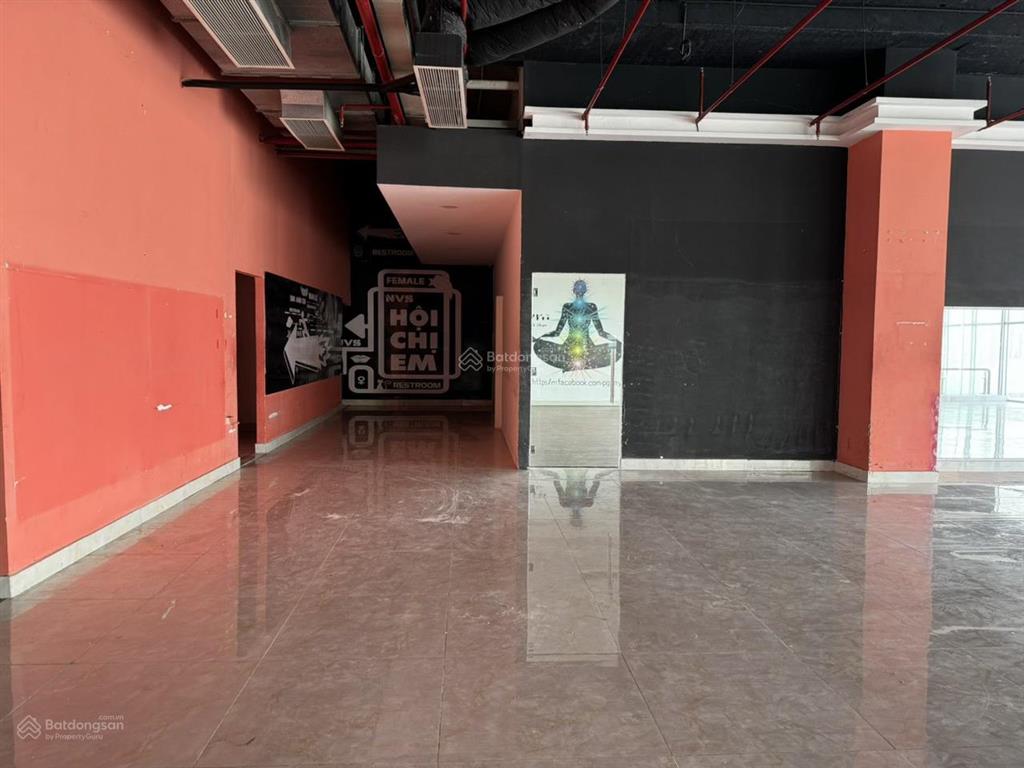 Cho thuê 1000 m2 sàn chỉ 180tr/tháng mặt tiền huỳnh tấn phát q7, tp. hcm.  0965 893 ***  vinh