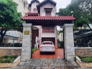 Cho thuê nhà 50tr/tháng lý phục man quận 7, 300 m2, 4 pn phù hợp làm văn phòng công ty, dạy học