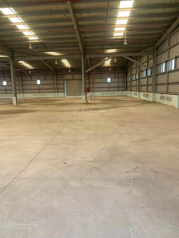 Hot! kho hiếm 1000 m2 có pccc tự động đường đào trí, phú thuận, quận 7, tp. hcm. 150 nghìn/m2