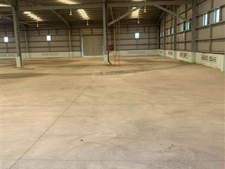 Hot! kho hiếm 1000 m2 có pccc tự động đường đào trí, phú thuận, quận 7, tp. hcm. 150 nghìn / m2