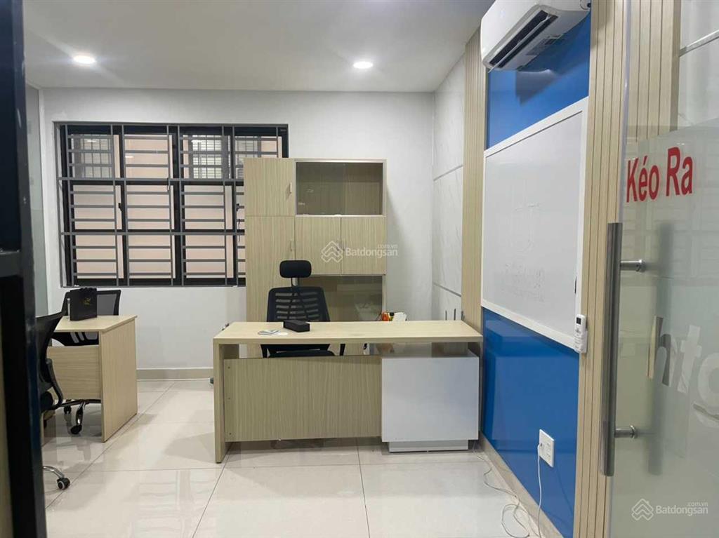 Cho thuê vp cityland diện tích 20m2 giá thấp 5tr/th, có máy lạnh