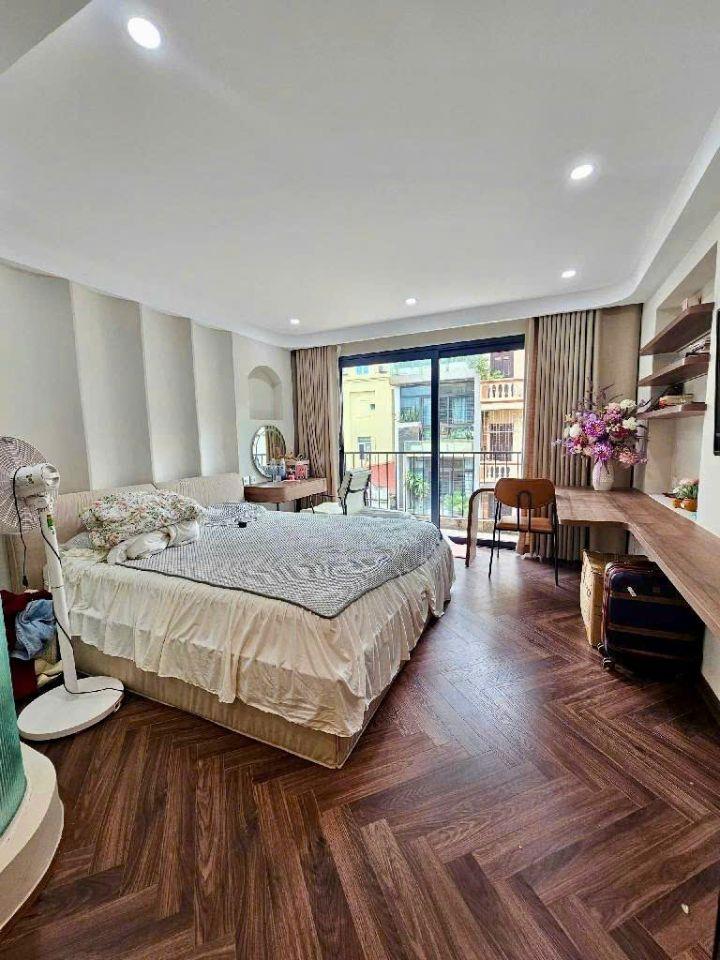 BÁN NHÀ 282 LẠC LONG QUÂN( 3 OTO TRÁNH ) 50M2 7T 2 THOÁNG, ĐI BỘ RA HỒ TÂY