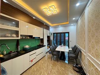 NHÀ ĐẸP ĐẶNG THAI MAI - QUẢNG AN 6 TẦNG, NGÕ TO, KIA ĐỖ TẬN CỬA, 3 BƯỚC RA HỒ TÂY